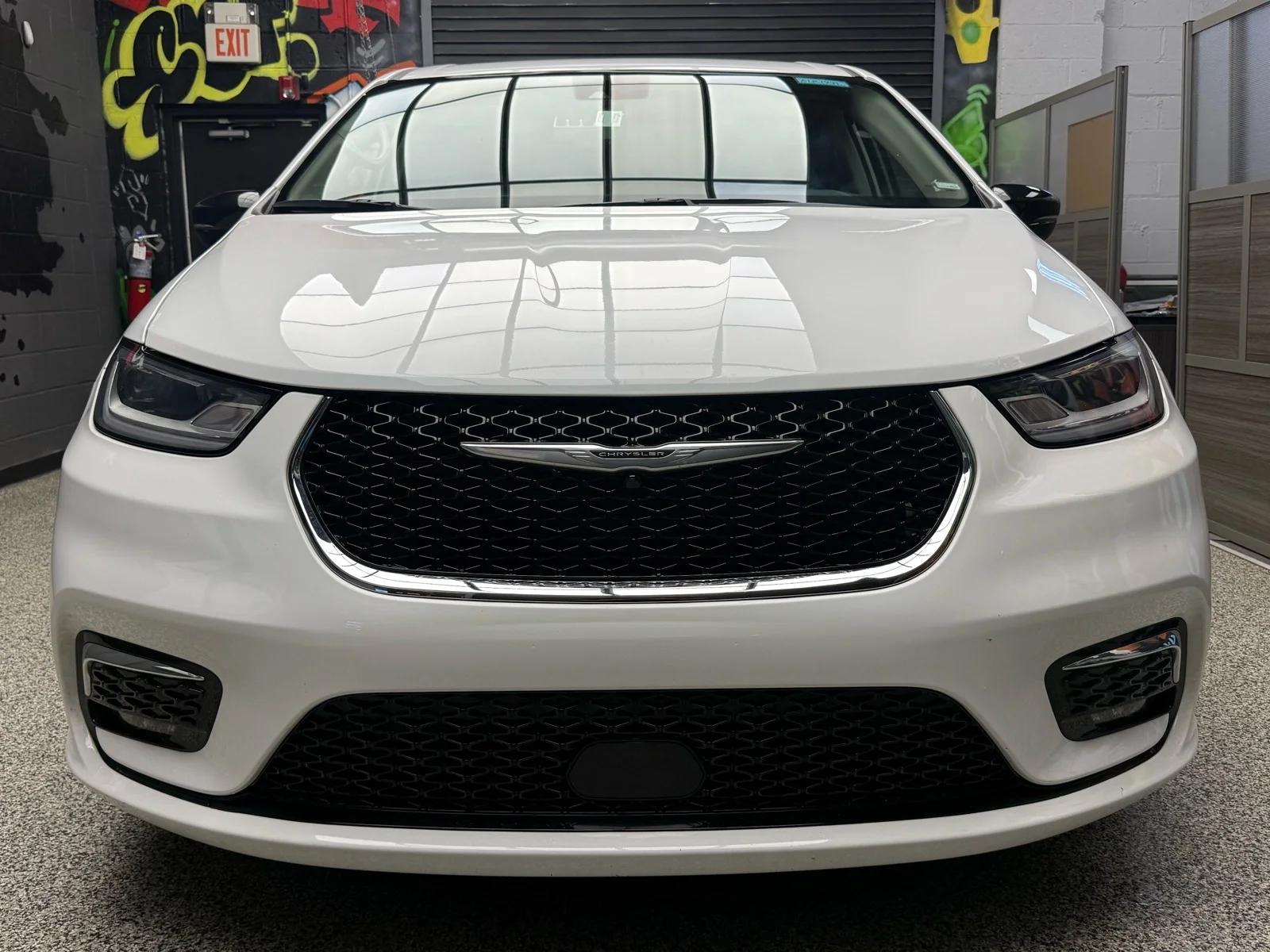 chrysler pacifica 2024 2C4RC1BG5RR125741 image chrysler pacifica 2024 2C4RC1BG5RR125741 image