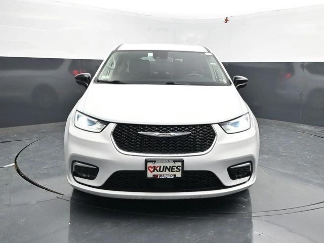 chrysler pacifica 2024 2C4RC1BG6RR125246 image chrysler pacifica 2024 2C4RC1BG6RR125246 image