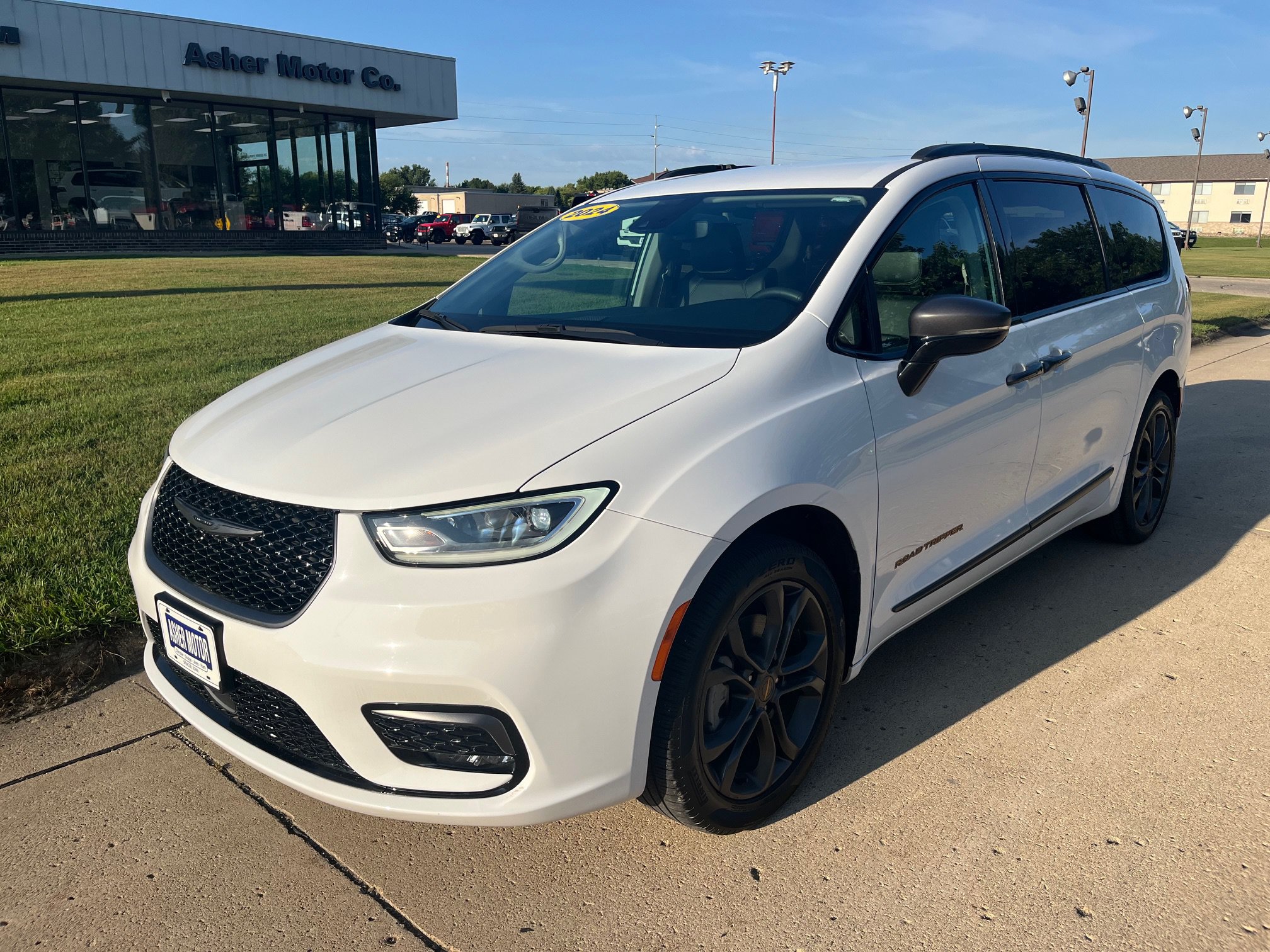 chrysler pacifica 2024 2C4RC3BG9RR118657 image chrysler pacifica 2024 2C4RC3BG9RR118657 image