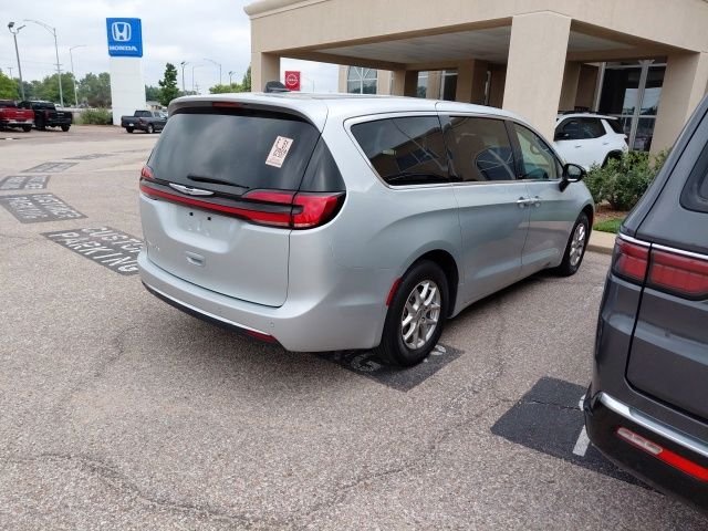 chrysler pacifica 2024 2C4RC1BG9RR132711 image chrysler pacifica 2024 2C4RC1BG9RR132711 image