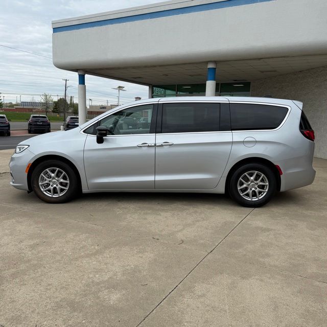 chrysler pacifica 2024 2C4RC1BG3RR132011 image chrysler pacifica 2024 2C4RC1BG3RR132011 image