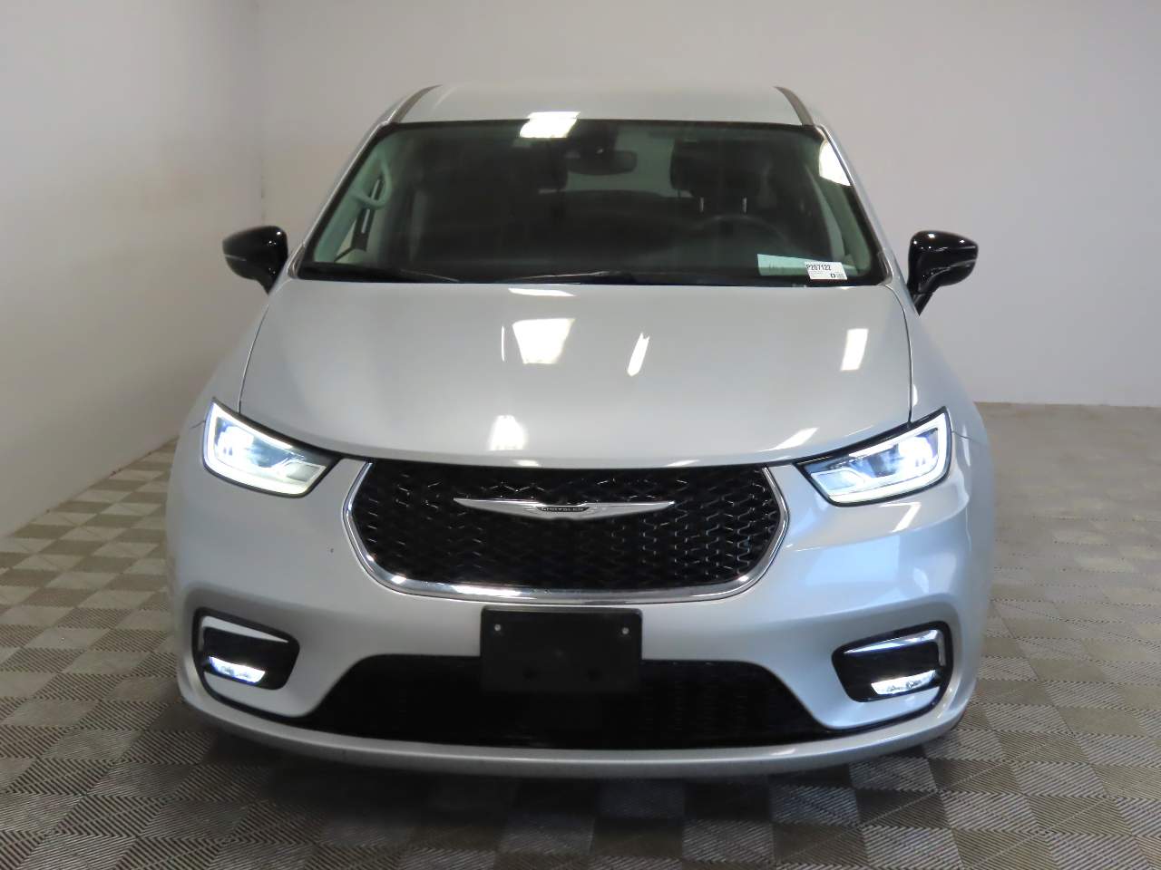 chrysler pacifica 2024 2C4RC1BG5RR129403 image chrysler pacifica 2024 2C4RC1BG5RR129403 image