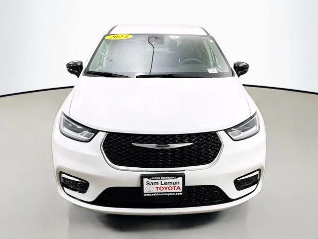 chrysler pacifica 2024 2C4RC1BG3RR145549 image chrysler pacifica 2024 2C4RC1BG3RR145549 image