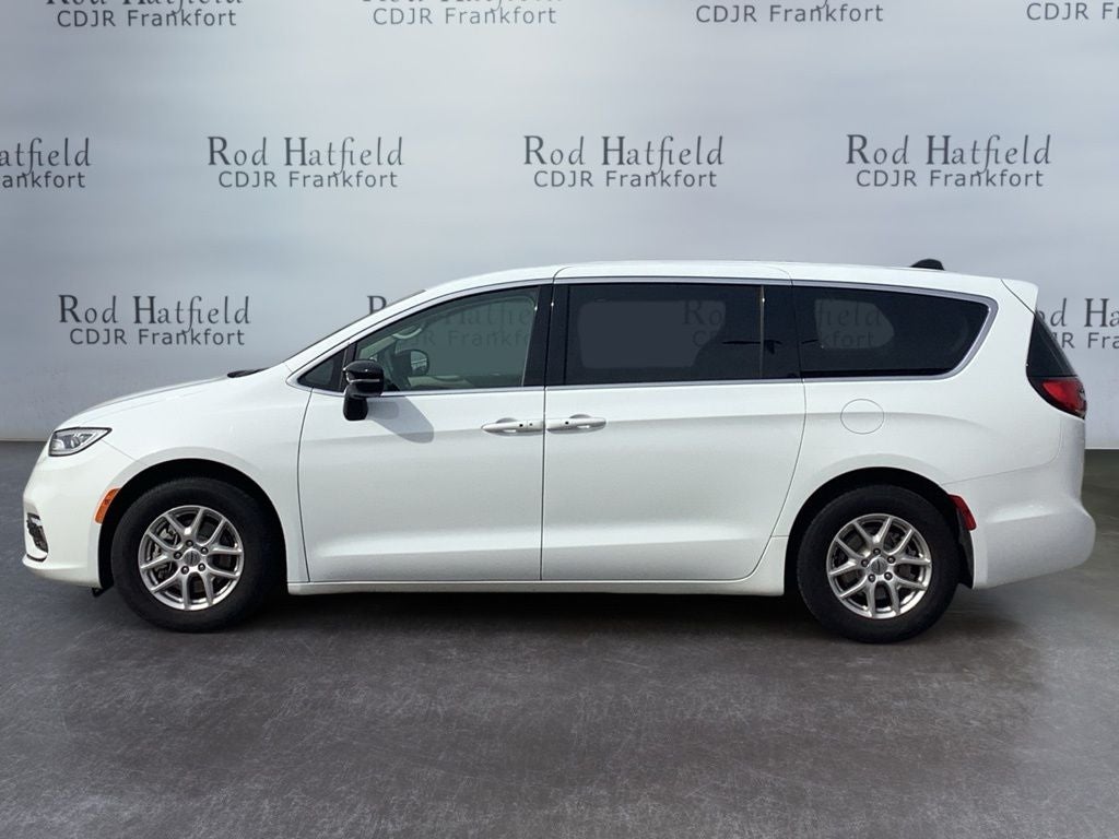 chrysler pacifica 2024 2C4RC1BG2RR149852 image chrysler pacifica 2024 2C4RC1BG2RR149852 image