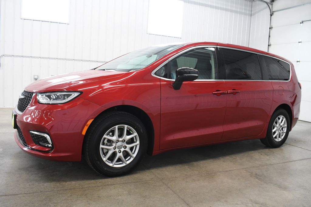 chrysler pacifica 2024 2C4RC1BG8RR179342 image chrysler pacifica 2024 2C4RC1BG8RR179342 image