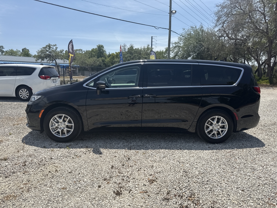 chrysler pacifica 2024 2C4RC1BG4RR139131 image chrysler pacifica 2024 2C4RC1BG4RR139131 image