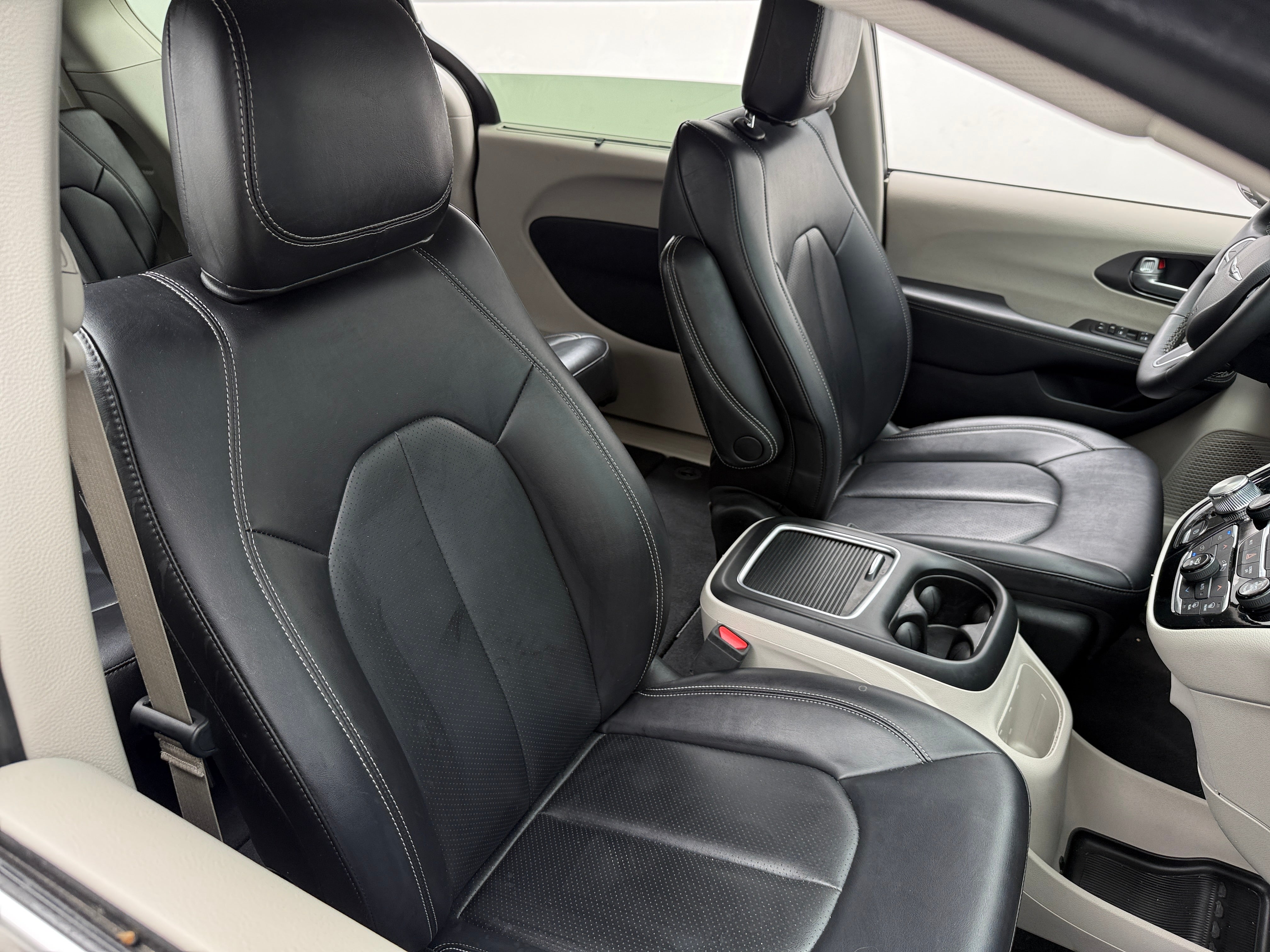 chrysler pacifica 2024 2C4RC1BG3RR124622 image chrysler pacifica 2024 2C4RC1BG3RR124622 image