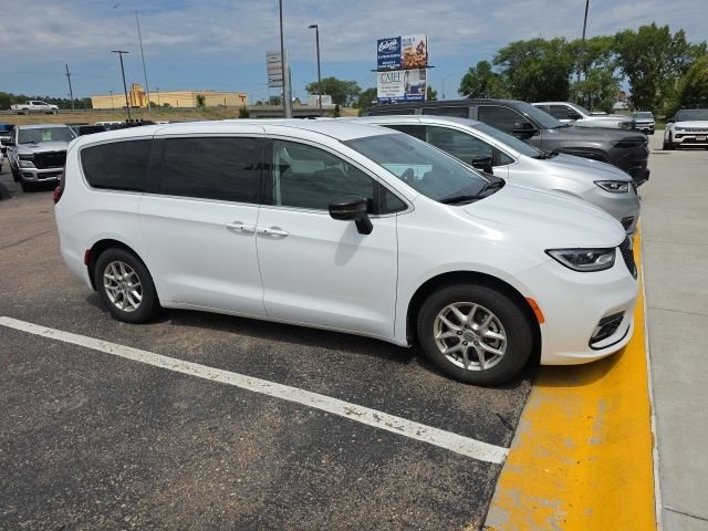 chrysler pacifica 2024 2C4RC1BG0RR182218 image chrysler pacifica 2024 2C4RC1BG0RR182218 image