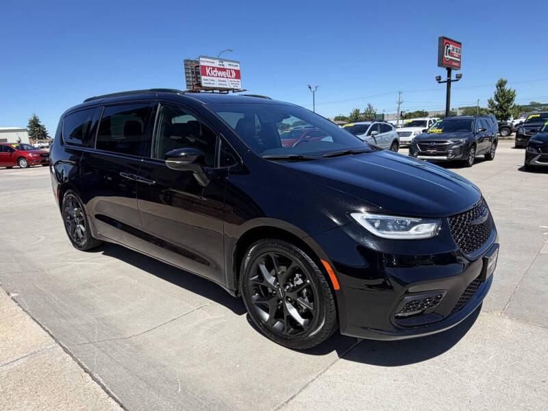 chrysler pacifica 2024 2C4RC1GG9RR126285 image chrysler pacifica 2024 2C4RC1GG9RR126285 image