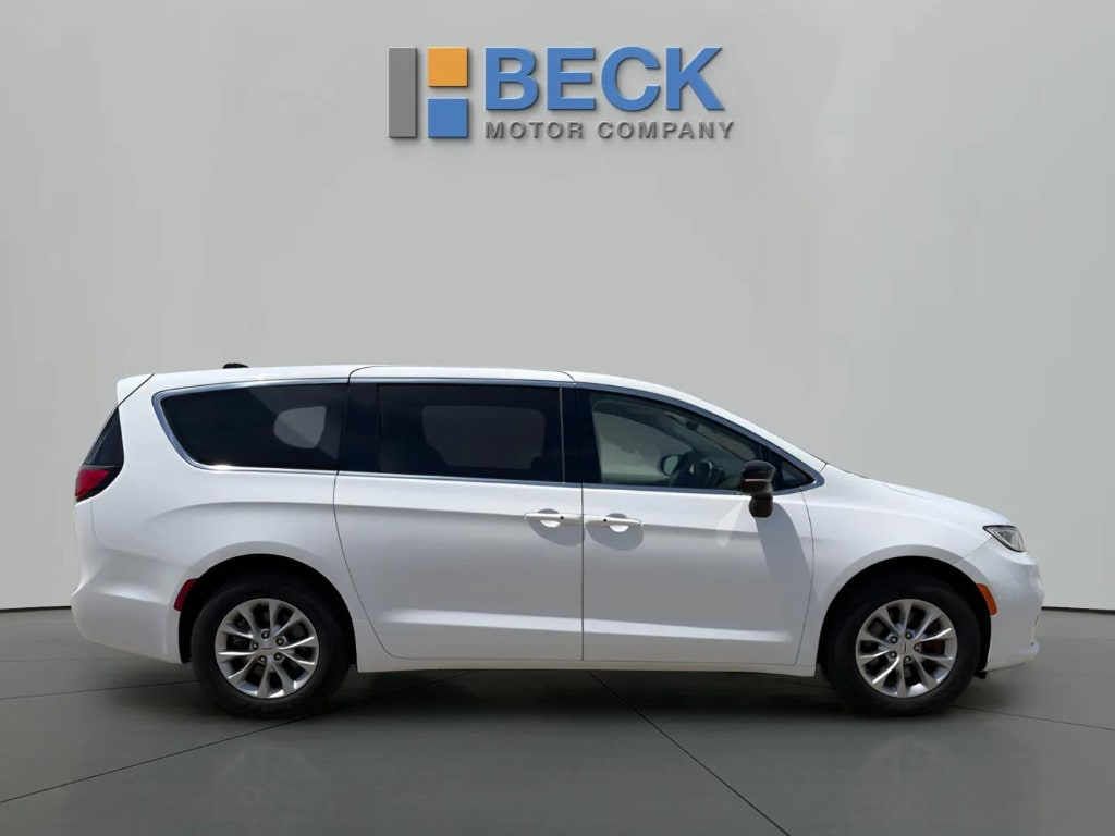 chrysler pacifica 2024 2C4RC3BG5RR185577 image chrysler pacifica 2024 2C4RC3BG5RR185577 image