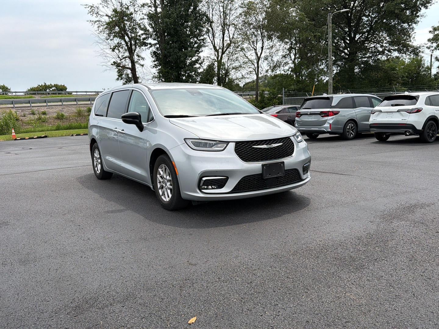 chrysler pacifica 2024 2C4RC1BG0RR172059 image chrysler pacifica 2024 2C4RC1BG0RR172059 image