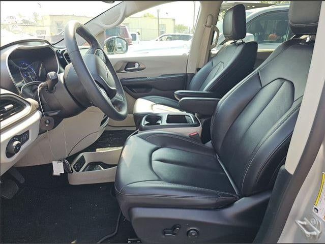 chrysler pacifica 2024 2C4RC1BG4RR131689 image chrysler pacifica 2024 2C4RC1BG4RR131689 image