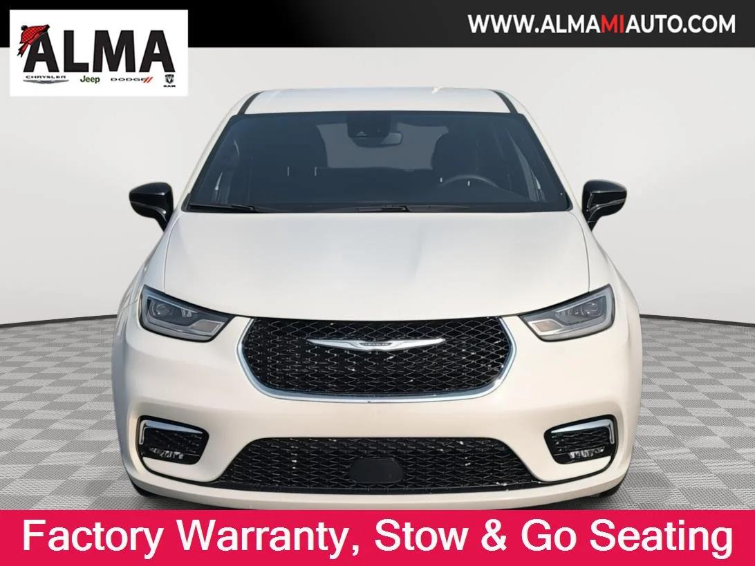 chrysler pacifica 2024 2C4RC1FG5RR112515 image chrysler pacifica 2024 2C4RC1FG5RR112515 image