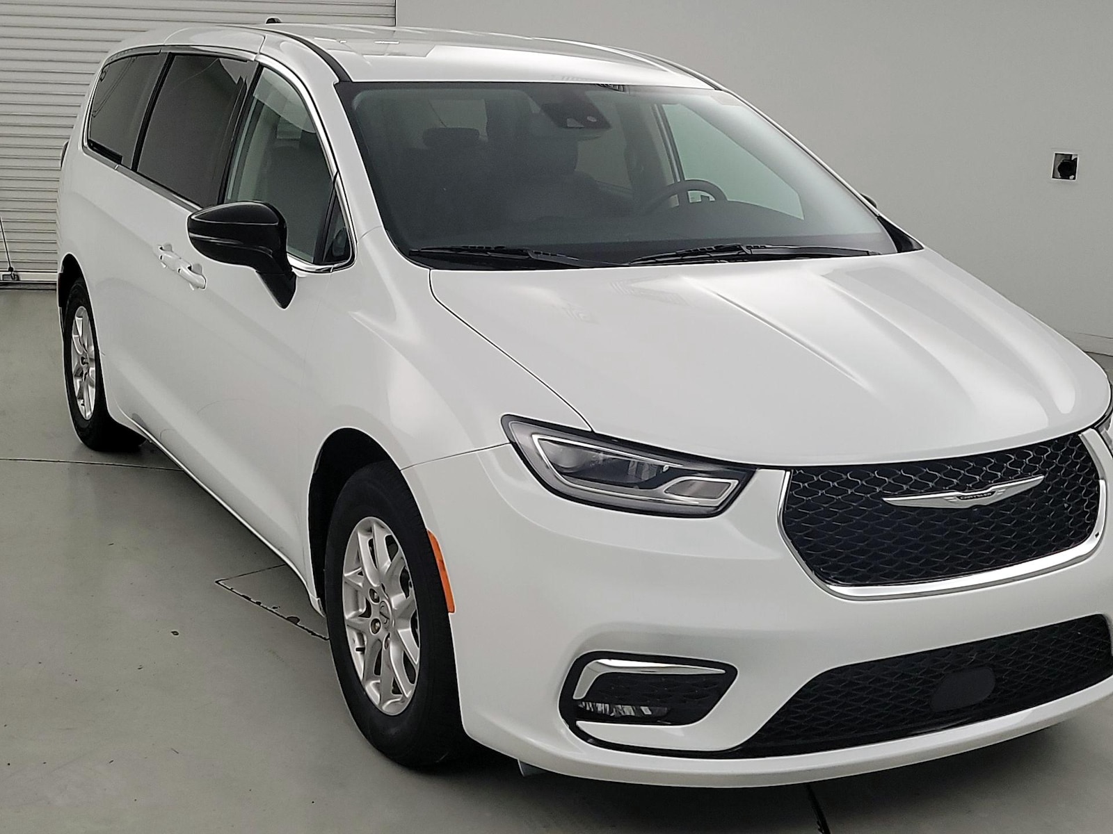 chrysler pacifica 2024 2C4RC1BGXRR125721 image chrysler pacifica 2024 2C4RC1BGXRR125721 image