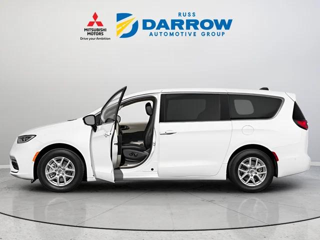 chrysler pacifica 2024 2C4RC1BG4RR125200 image chrysler pacifica 2024 2C4RC1BG4RR125200 image
