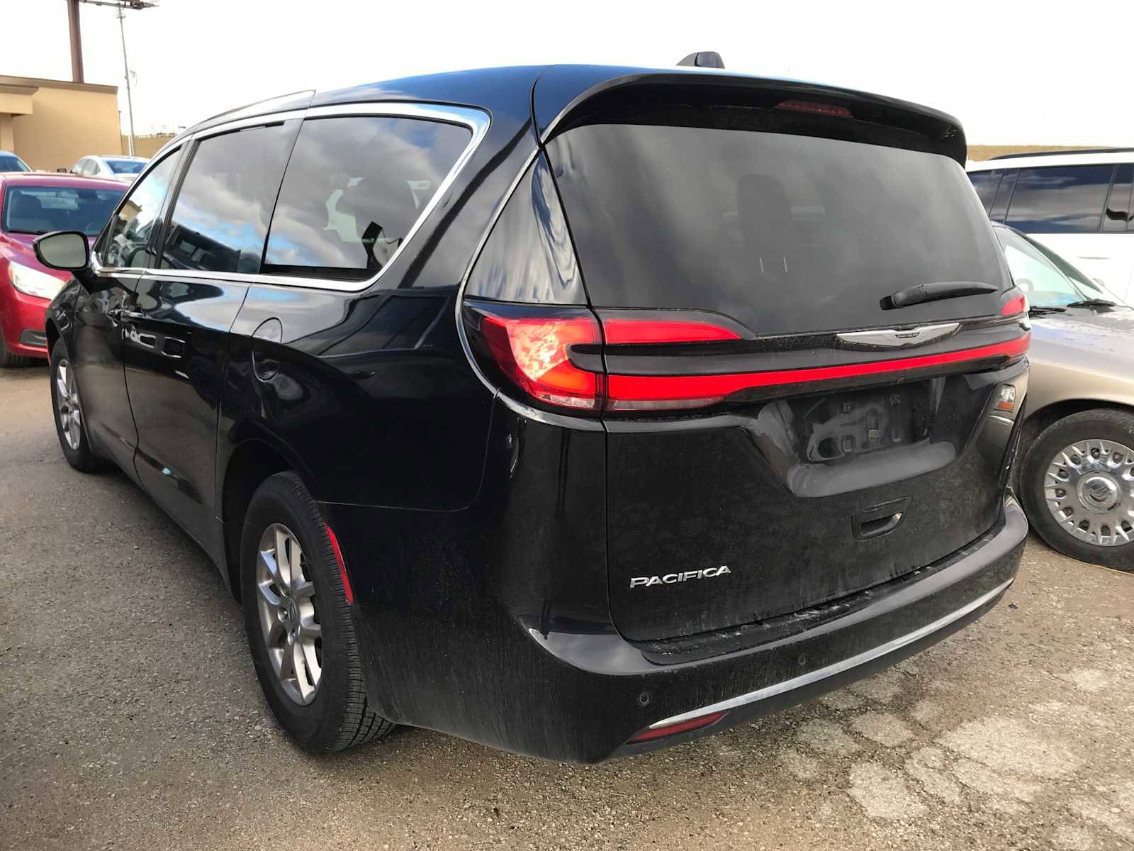 chrysler pacifica 2024 2C4RC1BG5RR157427 image chrysler pacifica 2024 2C4RC1BG5RR157427 image