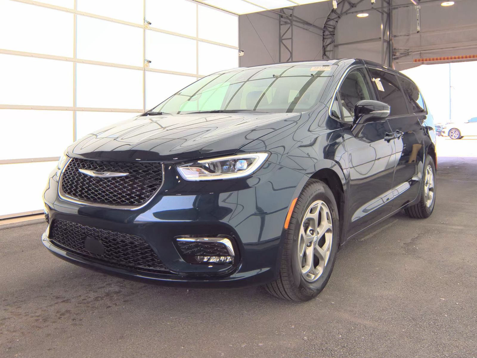 chrysler pacifica 2024 2C4RC1GG9RR158802 image chrysler pacifica 2024 2C4RC1GG9RR158802 image