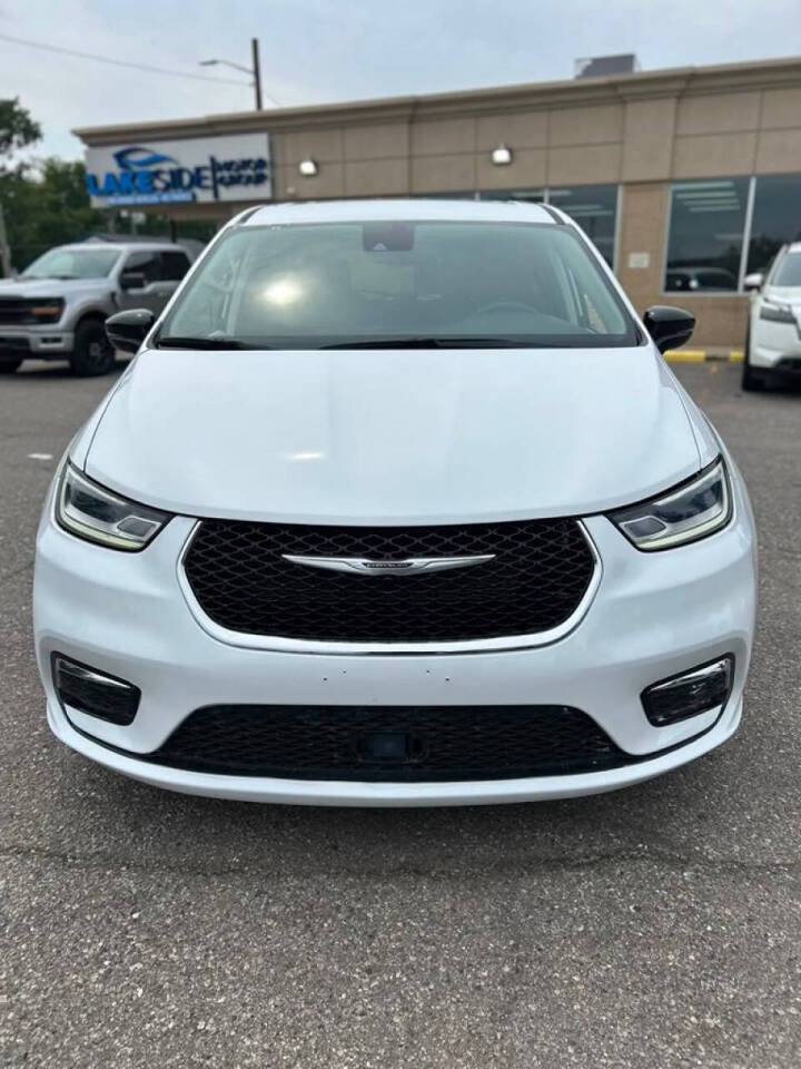chrysler pacifica 2024 2C4RC1BG7RR106236 image chrysler pacifica 2024 2C4RC1BG7RR106236 image