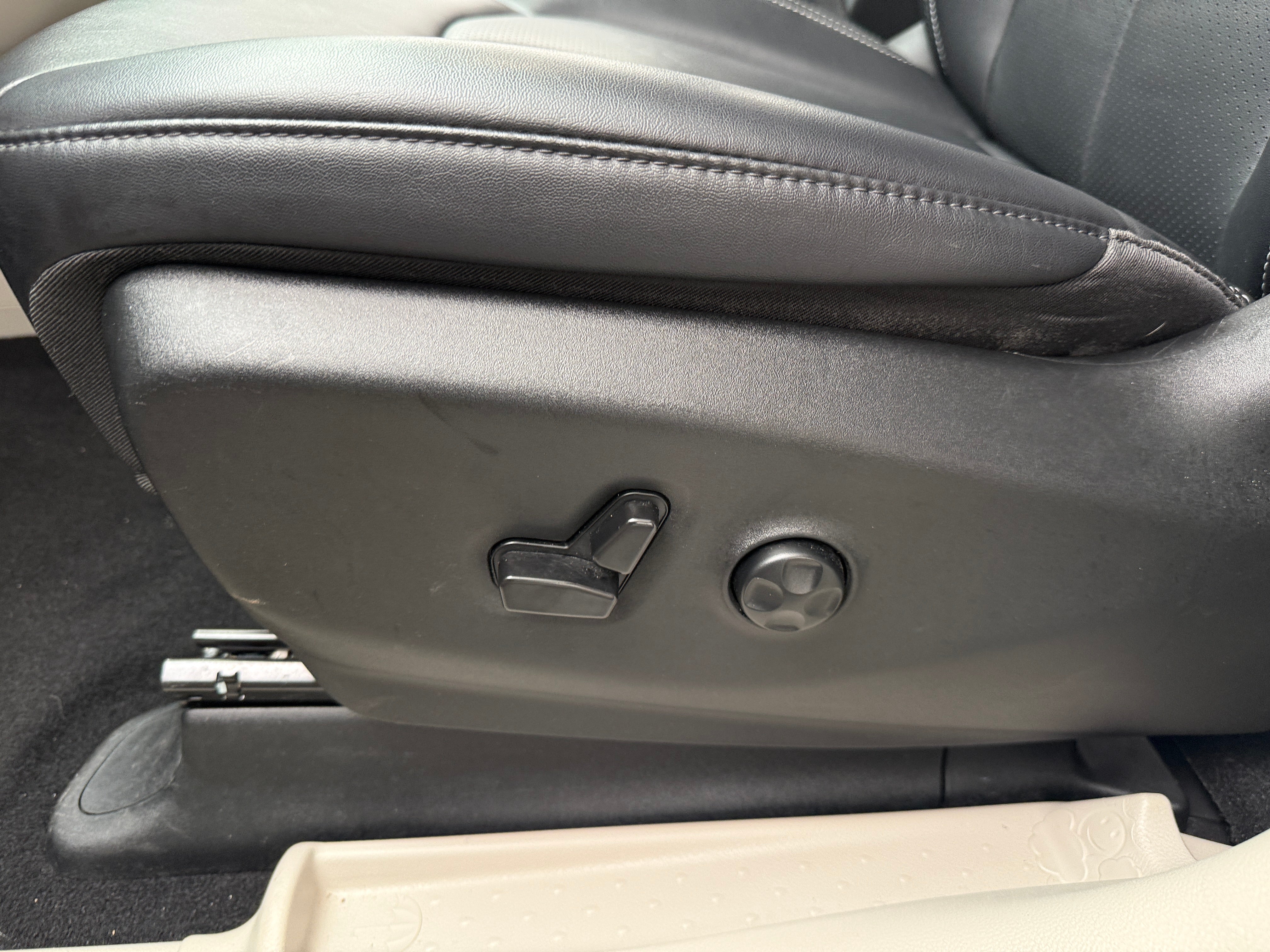 chrysler pacifica 2024 2C4RC1BGXRR140560 image chrysler pacifica 2024 2C4RC1BGXRR140560 image