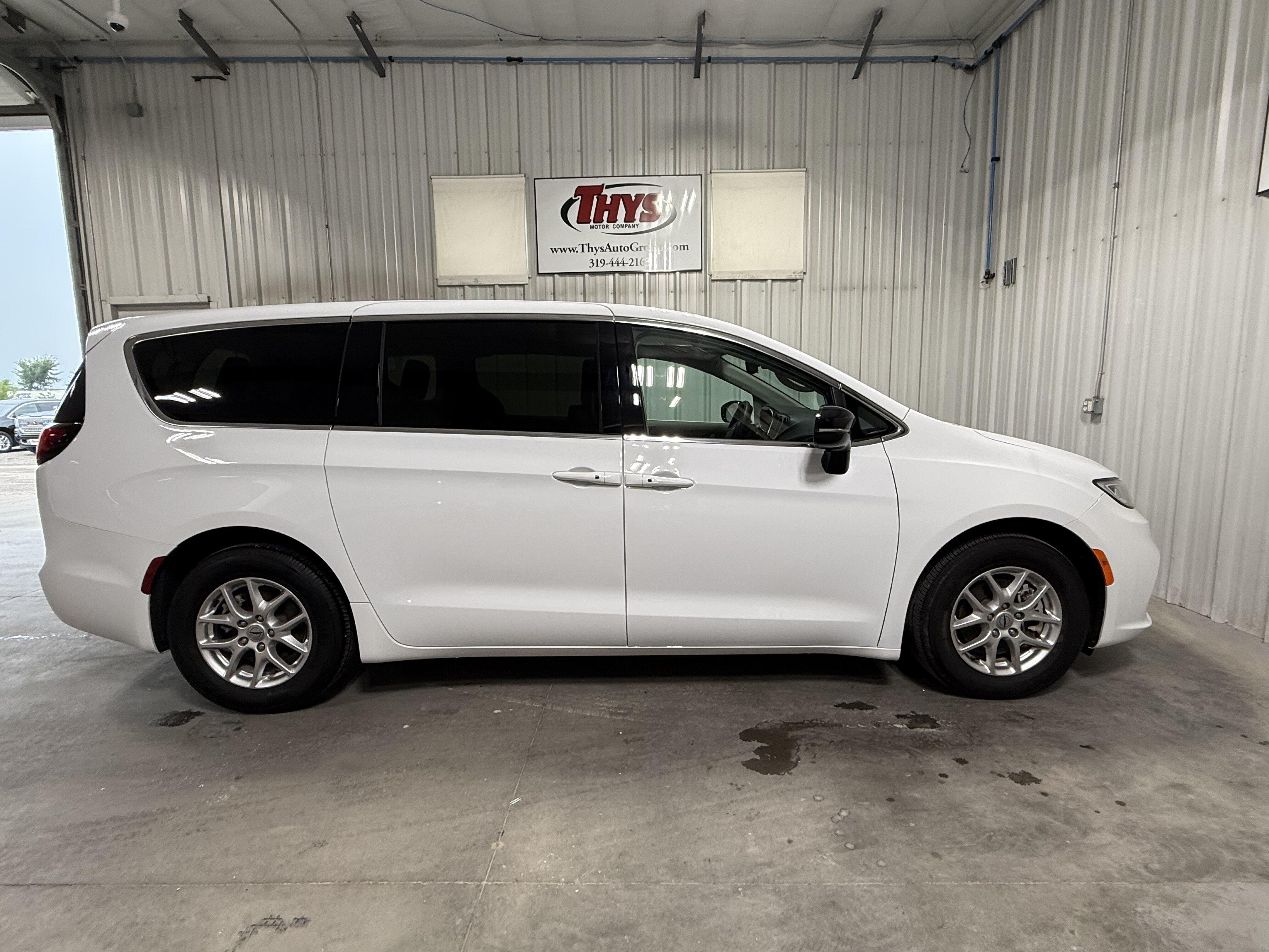 chrysler pacifica 2024 2C4RC1BG6RR188802 image chrysler pacifica 2024 2C4RC1BG6RR188802 image