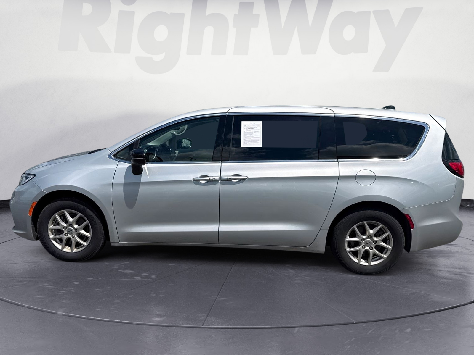 chrysler pacifica 2024 2C4RC1BGXRR131938 image chrysler pacifica 2024 2C4RC1BGXRR131938 image