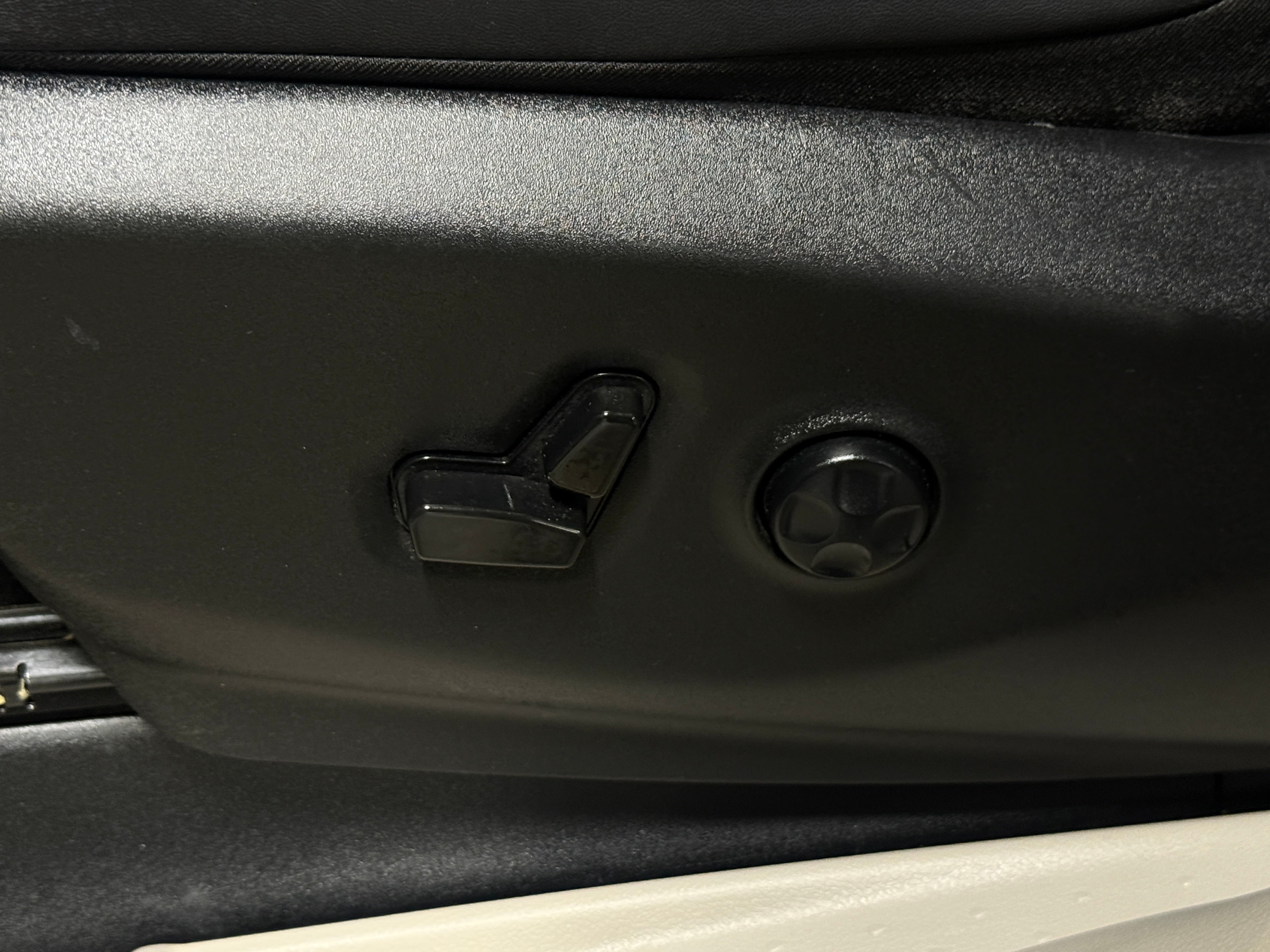 chrysler pacifica 2024 2C4RC1BG5RR136514 image chrysler pacifica 2024 2C4RC1BG5RR136514 image
