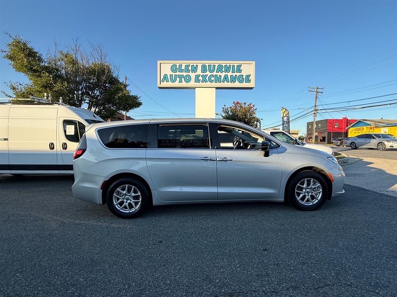 chrysler pacifica 2024 2C4RC1BG3RR168121 image chrysler pacifica 2024 2C4RC1BG3RR168121 image