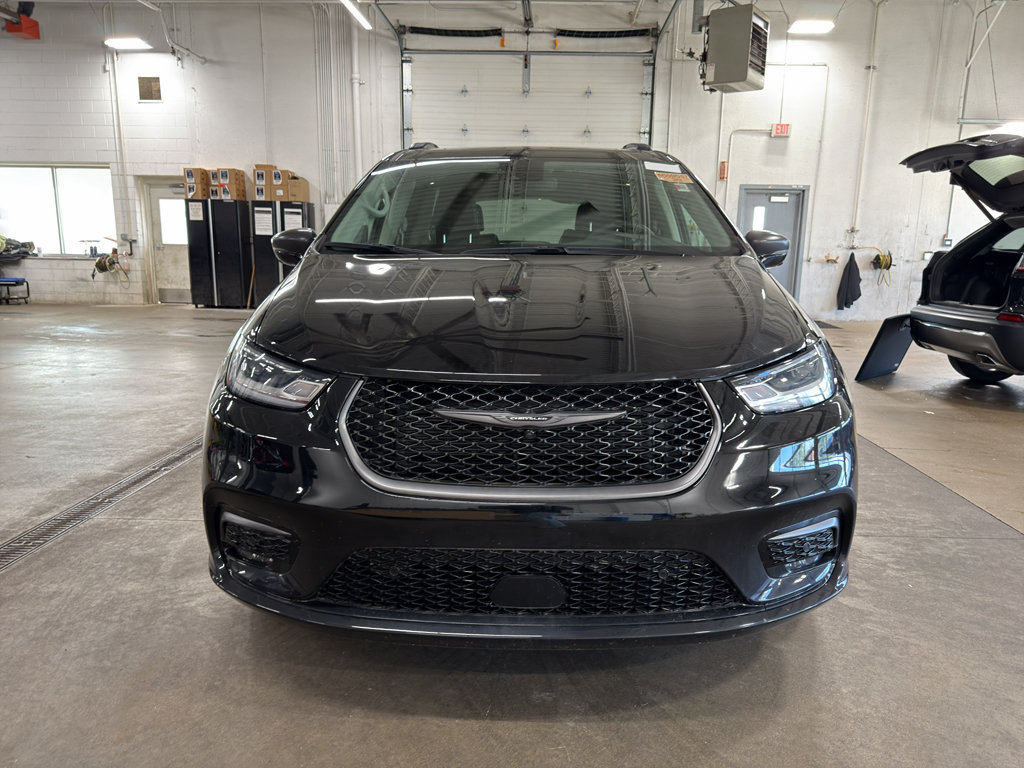 chrysler pacifica 2024 2C4RC3BG3RR157549 image chrysler pacifica 2024 2C4RC3BG3RR157549 image