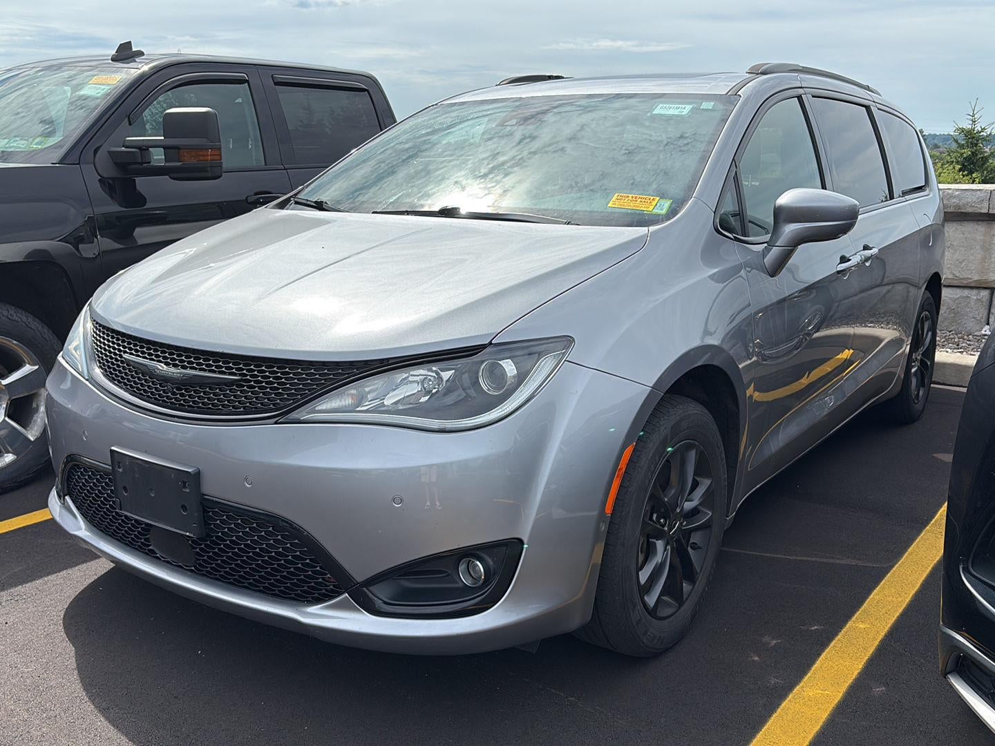 chrysler pacifica 2020 2C4RC3BG5LR123863 image chrysler pacifica 2020 2C4RC3BG5LR123863 image
