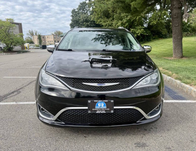 chrysler pacifica 2020 2C4RC1GG8LR163013 image