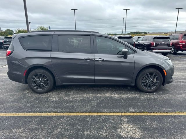 chrysler pacifica 2020 2C4RC3BG8LR261591 image chrysler pacifica 2020 2C4RC3BG8LR261591 image