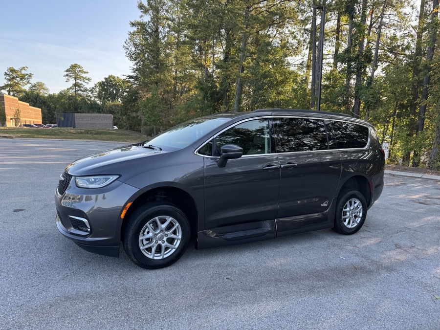 chrysler pacifica 2022 2C4RC1BG6NR179804 image chrysler pacifica 2022 2C4RC1BG6NR179804 image