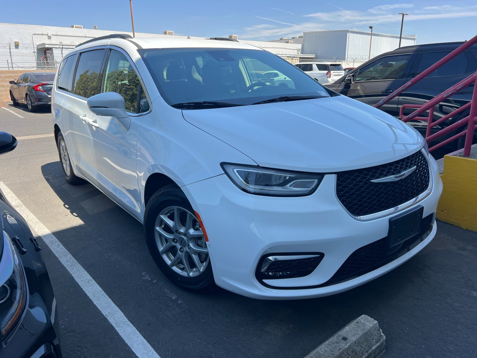 chrysler pacifica 2022 2C4RC1BG8NR155259 image chrysler pacifica 2022 2C4RC1BG8NR155259 image