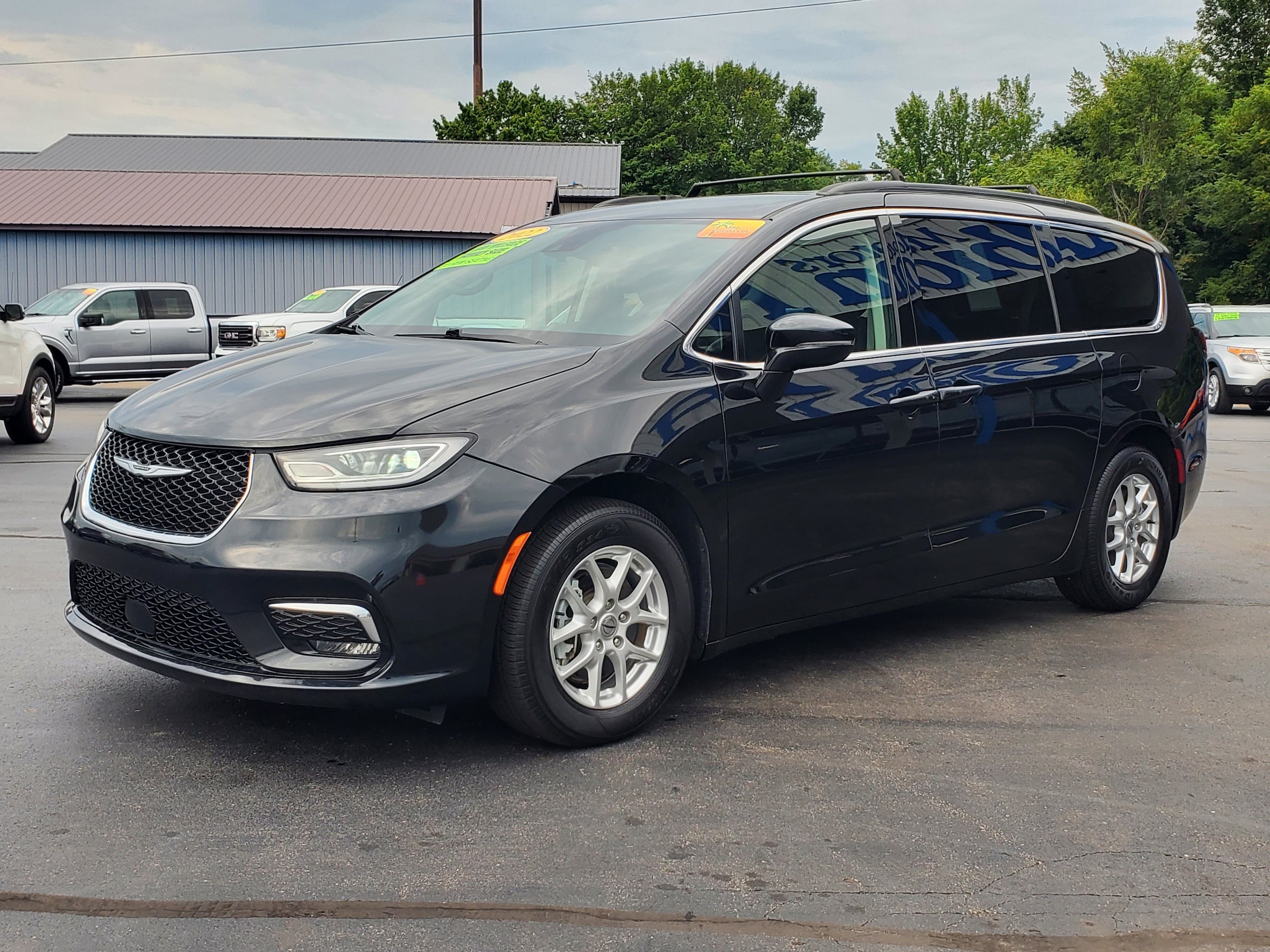 chrysler pacifica 2022 2C4RC1BG2NR128929 image chrysler pacifica 2022 2C4RC1BG2NR128929 image