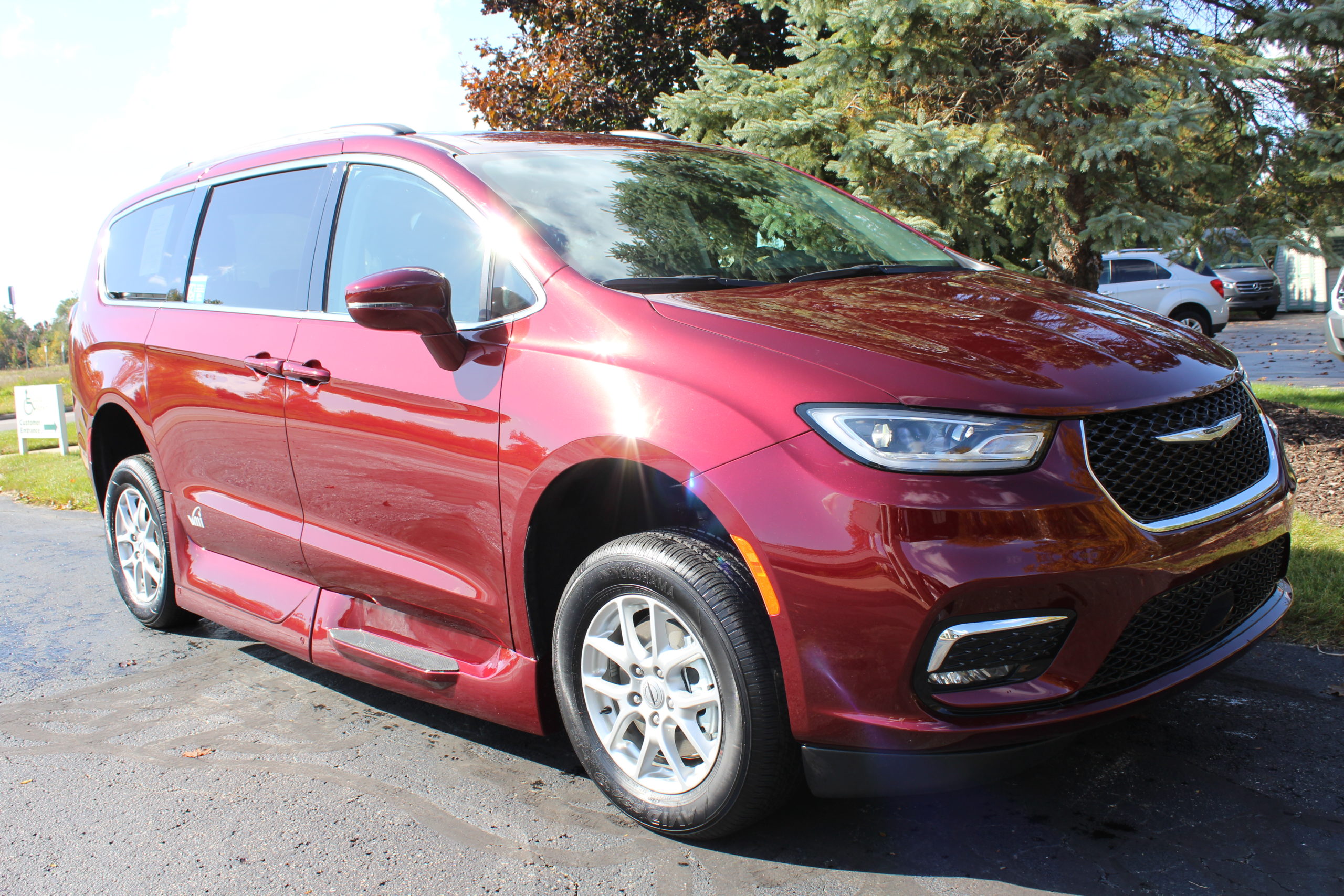chrysler pacifica 2022 2C4RC1BG5NR166798 image chrysler pacifica 2022 2C4RC1BG5NR166798 image