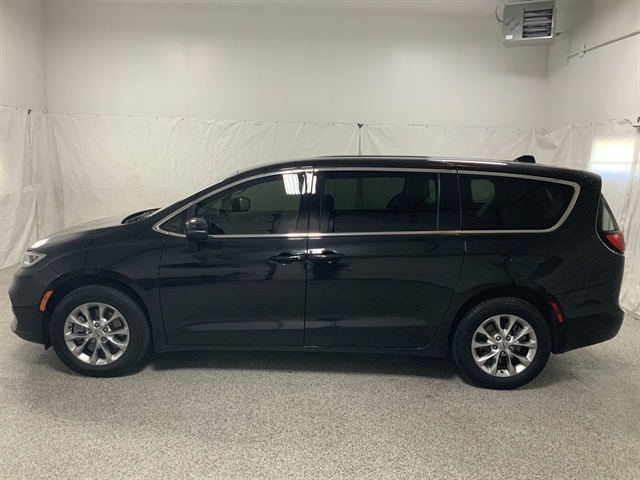 chrysler pacifica 2022 2C4RC1BG8NR155150 image chrysler pacifica 2022 2C4RC1BG8NR155150 image