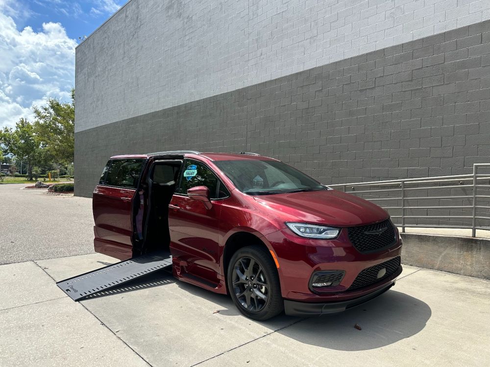 chrysler pacifica 2022 2C4RC1BG5NR210539 image chrysler pacifica 2022 2C4RC1BG5NR210539 image