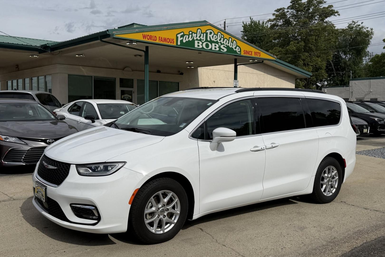 chrysler pacifica 2022 2C4RC1BG2NR186166 image chrysler pacifica 2022 2C4RC1BG2NR186166 image