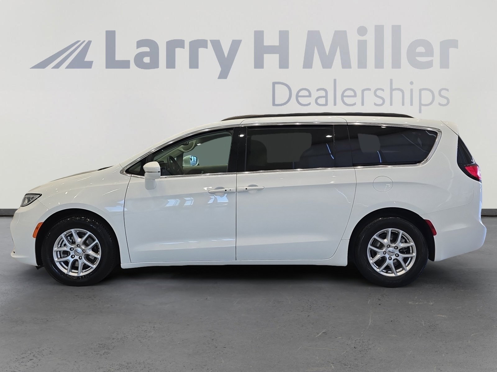 chrysler pacifica 2022 2C4RC1BG9NR191879 image chrysler pacifica 2022 2C4RC1BG9NR191879 image