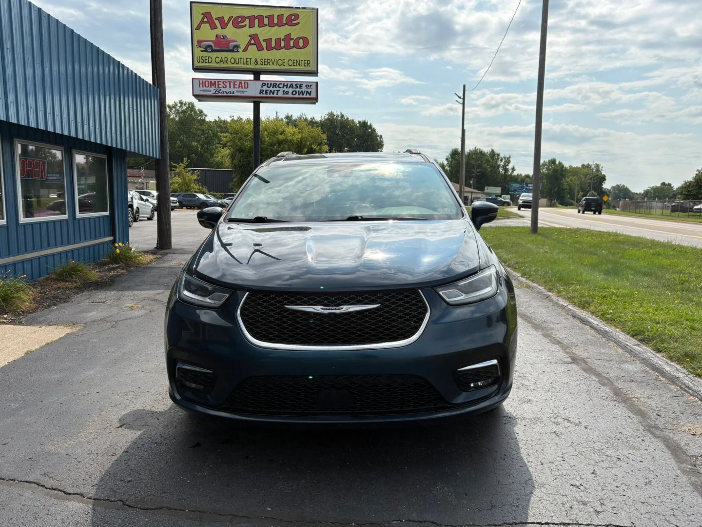 chrysler pacifica 2022 2C4RC1BG9NR120701 image chrysler pacifica 2022 2C4RC1BG9NR120701 image