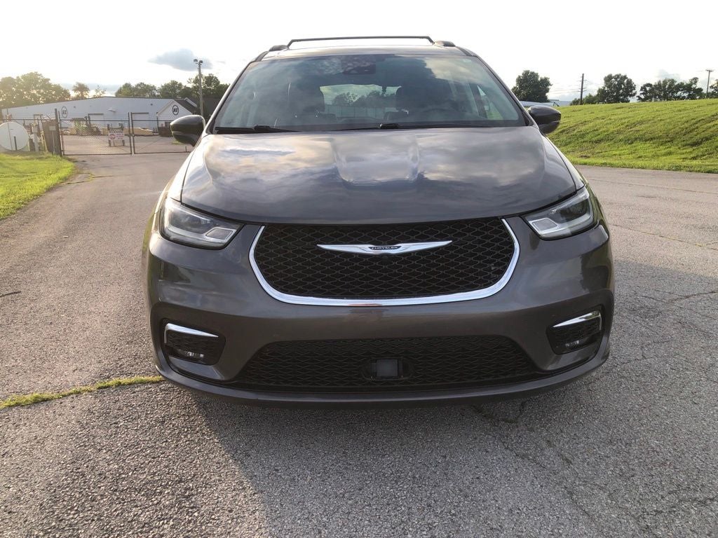 chrysler pacifica 2022 2C4RC1BG3NR142001 image chrysler pacifica 2022 2C4RC1BG3NR142001 image