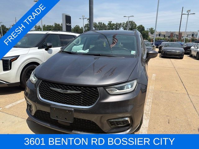 chrysler pacifica 2022 2C4RC1BG5NR165702 image chrysler pacifica 2022 2C4RC1BG5NR165702 image