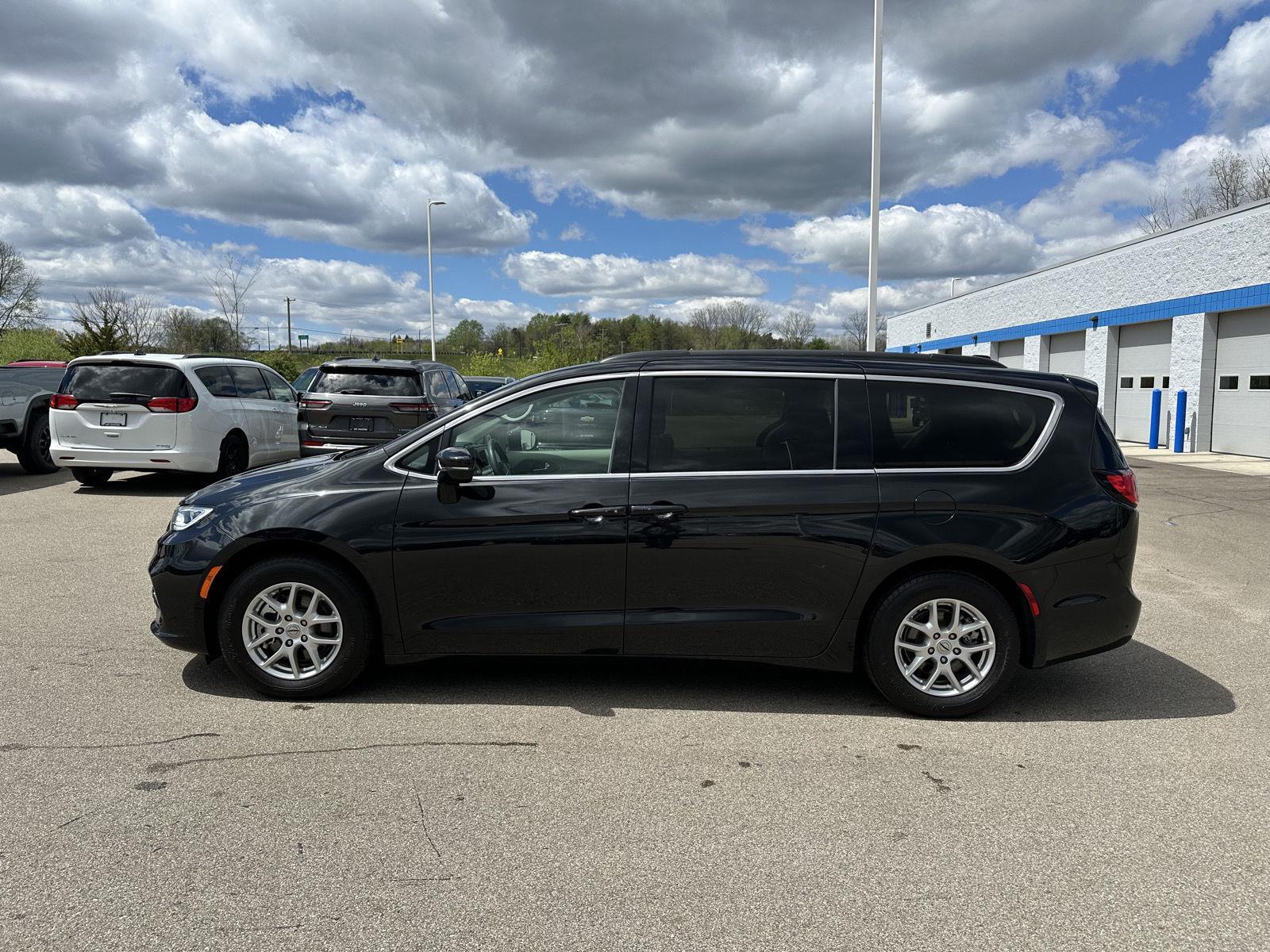chrysler pacifica 2022 2C4RC1BG7NR169976 image chrysler pacifica 2022 2C4RC1BG7NR169976 image