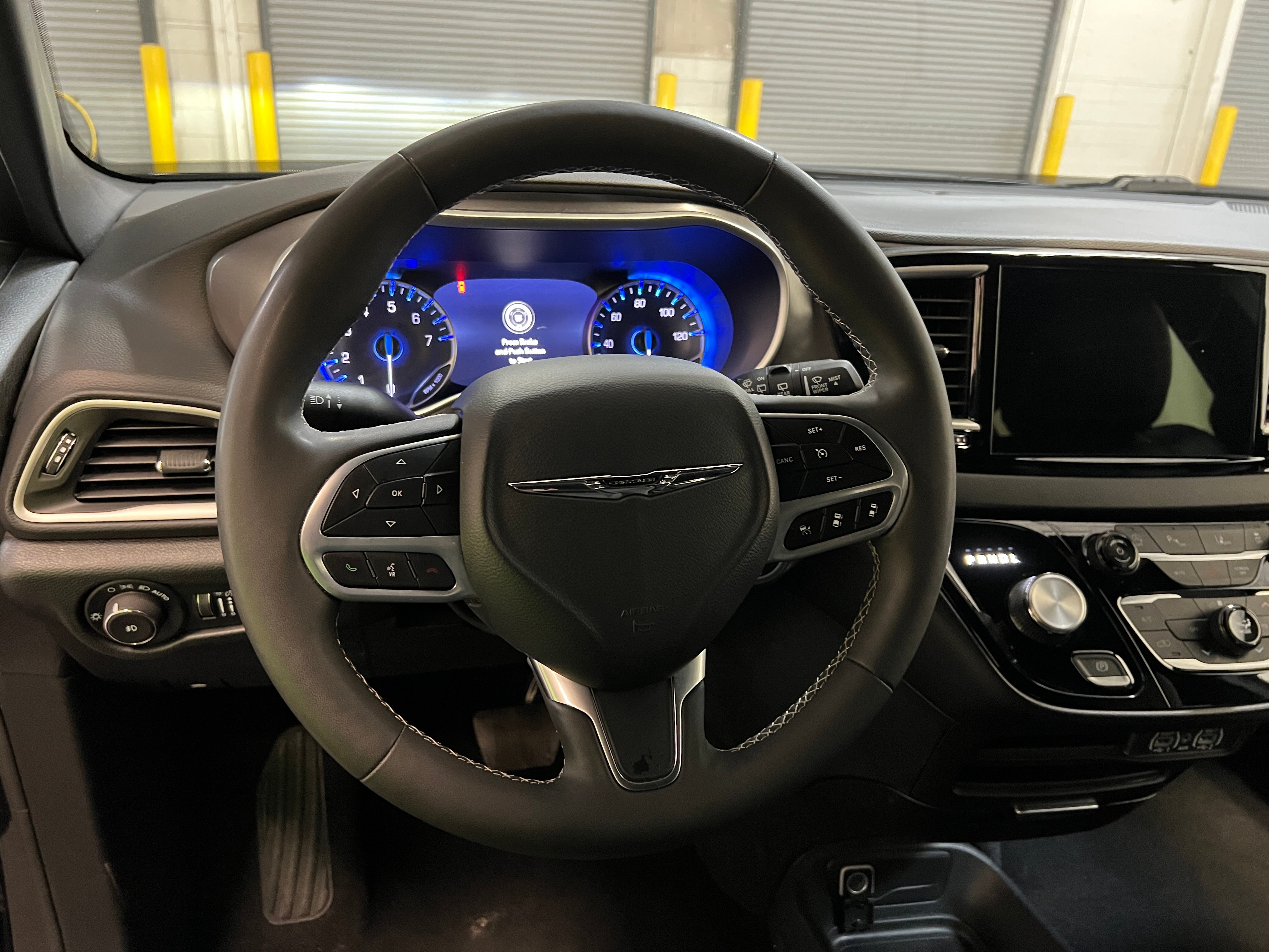 chrysler pacifica 2025 2C4RC1BG2SR504119 image chrysler pacifica 2025 2C4RC1BG2SR504119 image