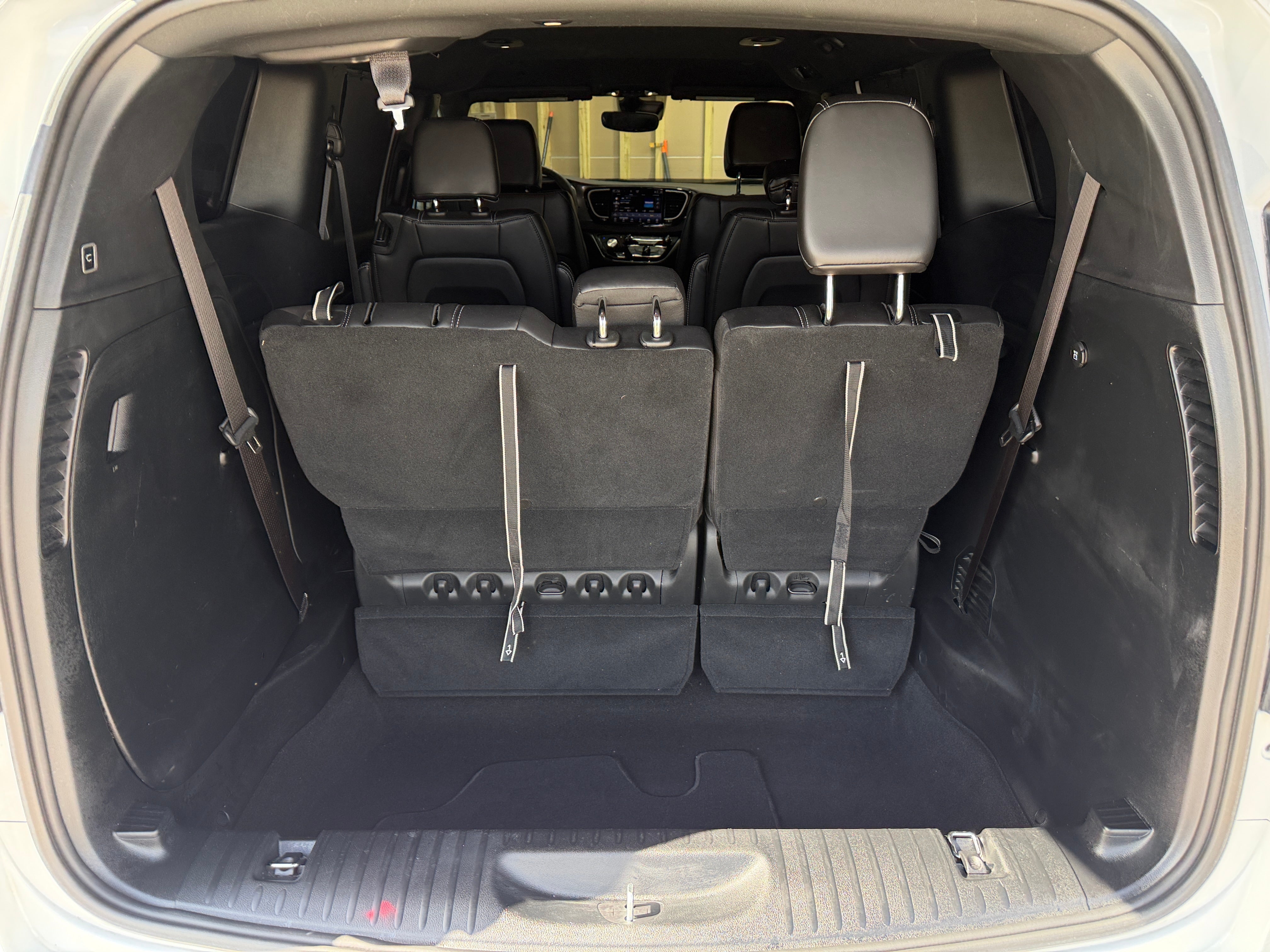 chrysler pacifica 2025 2C4RC1BG9SR585992 image chrysler pacifica 2025 2C4RC1BG9SR585992 image