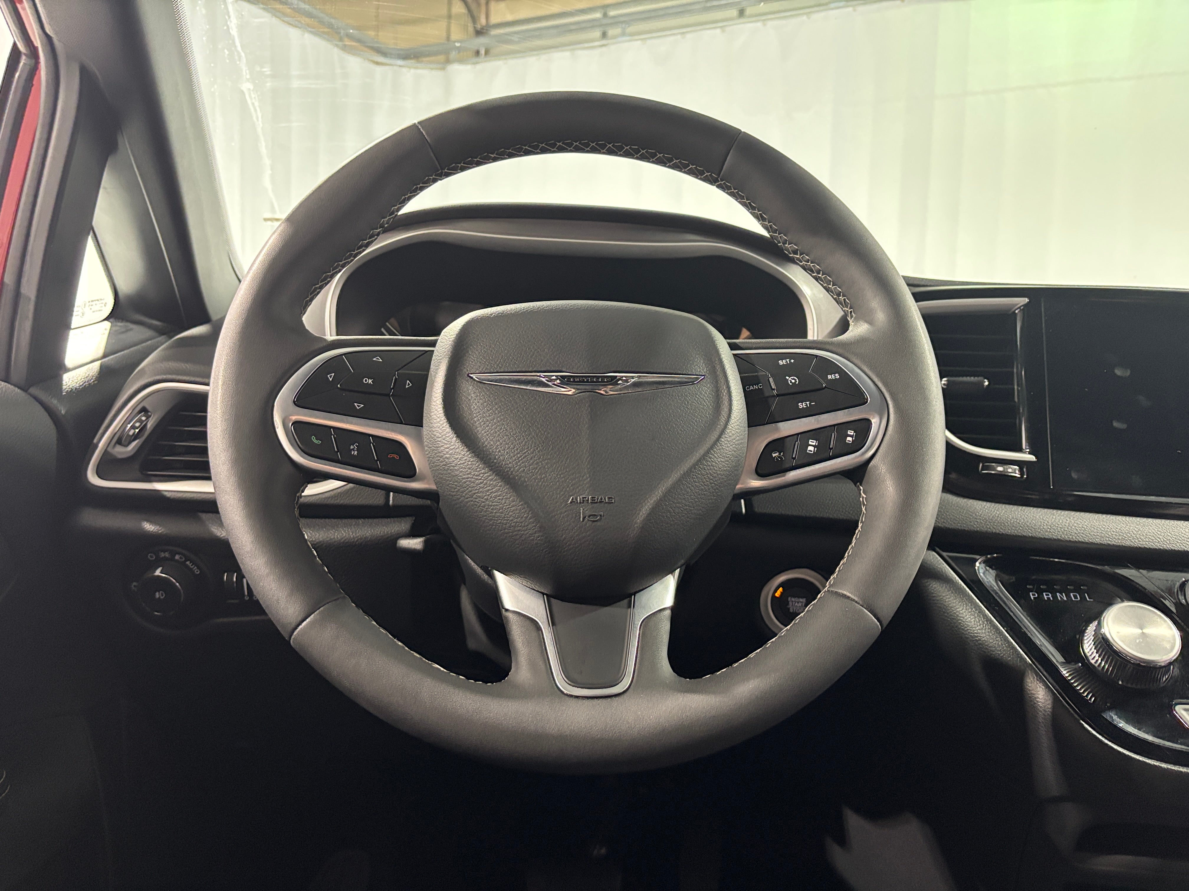 chrysler pacifica 2025 2C4RC1BG5SR534750 image chrysler pacifica 2025 2C4RC1BG5SR534750 image