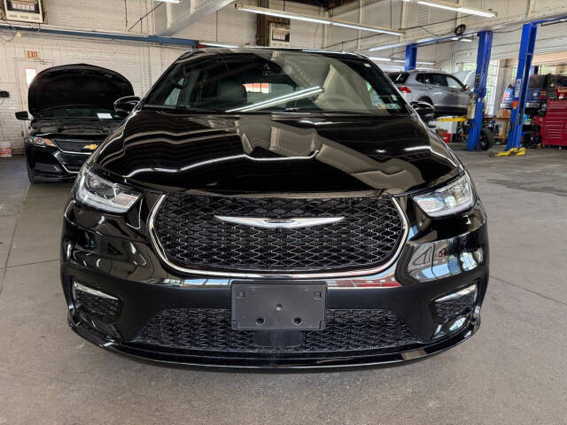 chrysler pacifica 2025 2C4RC1BG5SR597878 image chrysler pacifica 2025 2C4RC1BG5SR597878 image