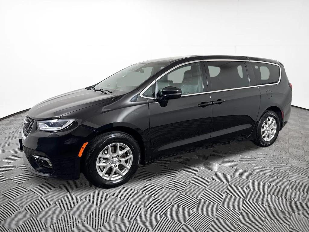 chrysler pacifica 2025 2C4RC1BG3SR581551 image chrysler pacifica 2025 2C4RC1BG3SR581551 image