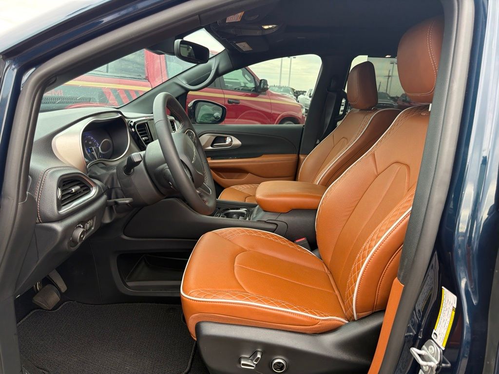 chrysler pacifica 2025 2C4RC3PG9SR505417 image chrysler pacifica 2025 2C4RC3PG9SR505417 image