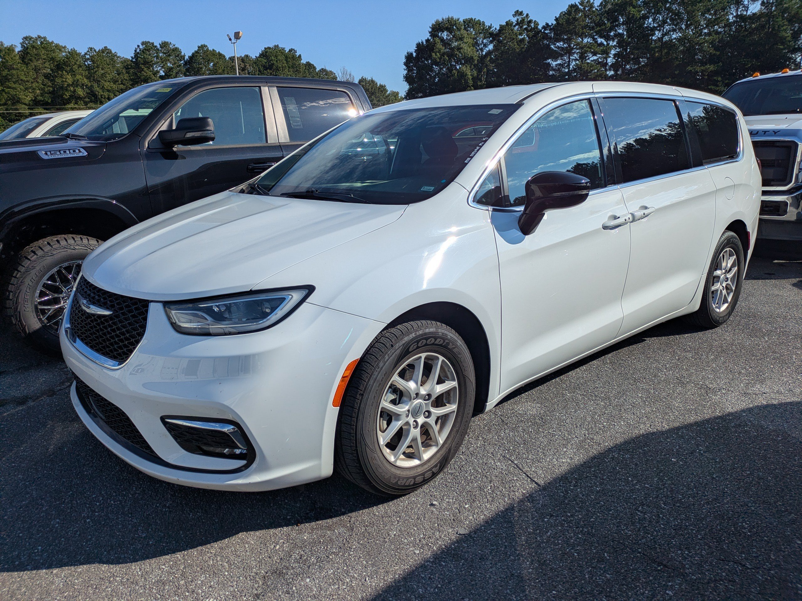 chrysler pacifica 2025 2C4RC1BG0SR531948 image chrysler pacifica 2025 2C4RC1BG0SR531948 image